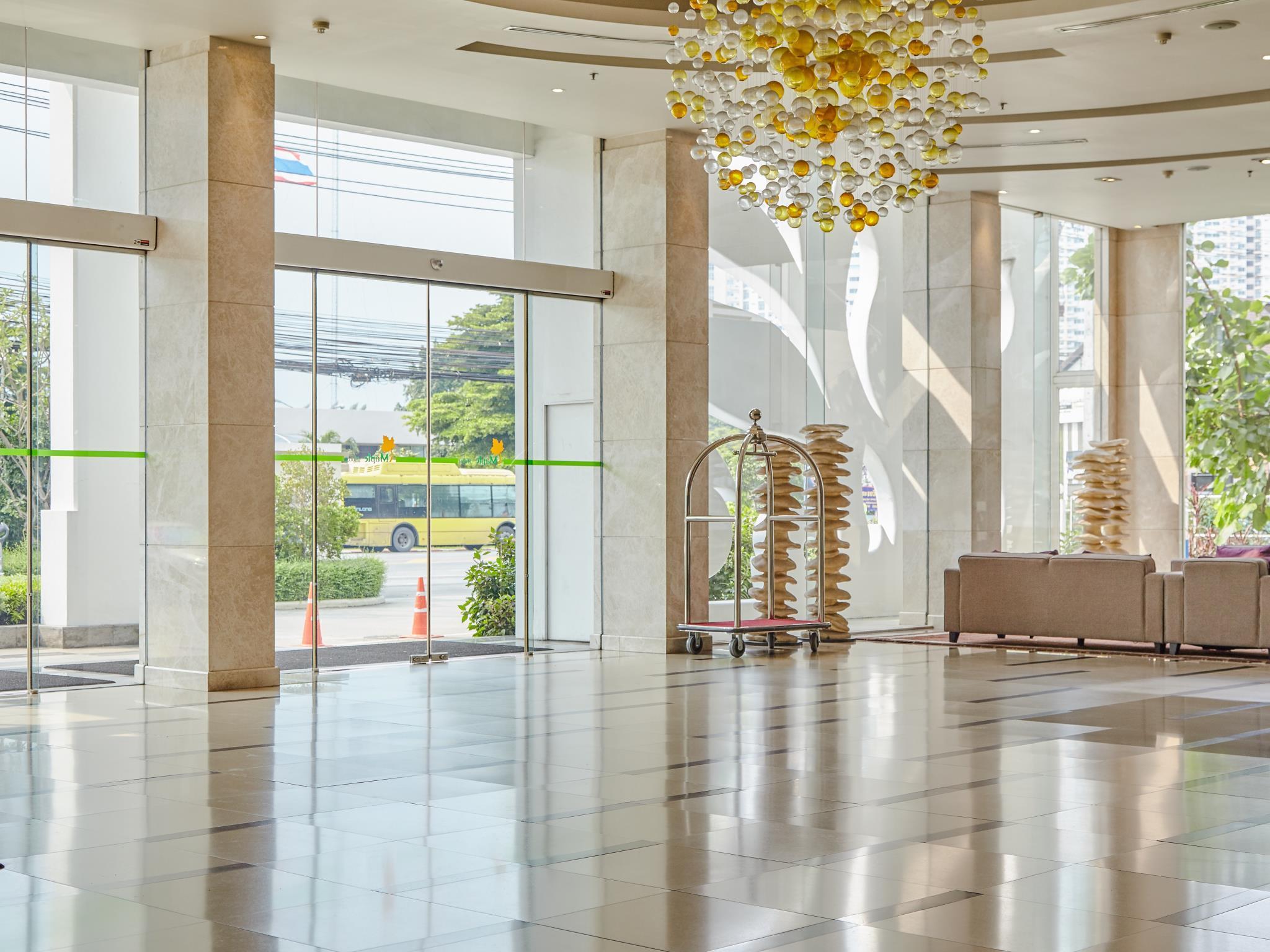 Maple Hotel Bangkok Exterior foto